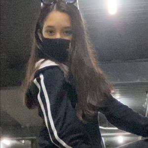 Meet your Posher, Vidiya